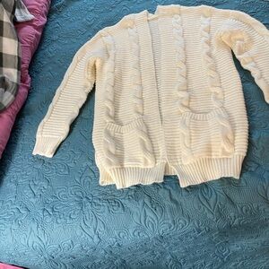 Elegant Cable Knit Cardigan - Cream
